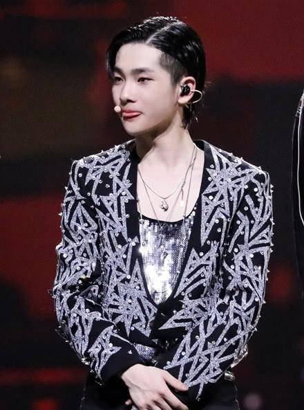 刘大锤爆料陈翔何洛洛视频,事件真相引发热议 第2张 刘大锤爆料陈翔何洛洛视频,事件真相引发热议 第2张